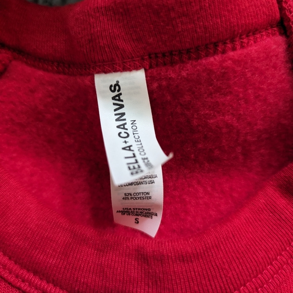 Lindsay Letters It's a Wonderful Life graphic sweatshirt - Picture 2 of 4